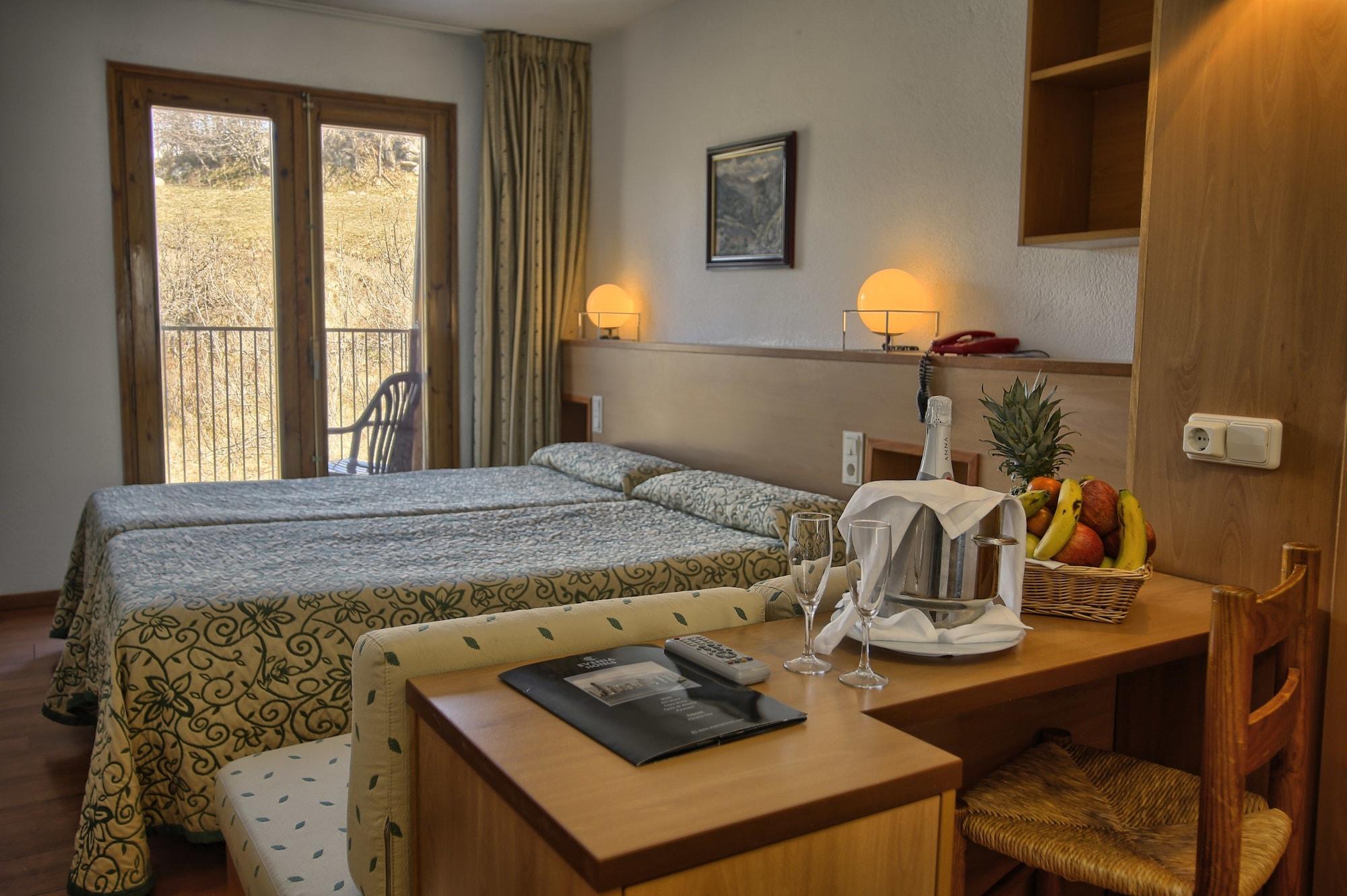 Evenia Monte Alba Hotel Серлер Екстериор снимка