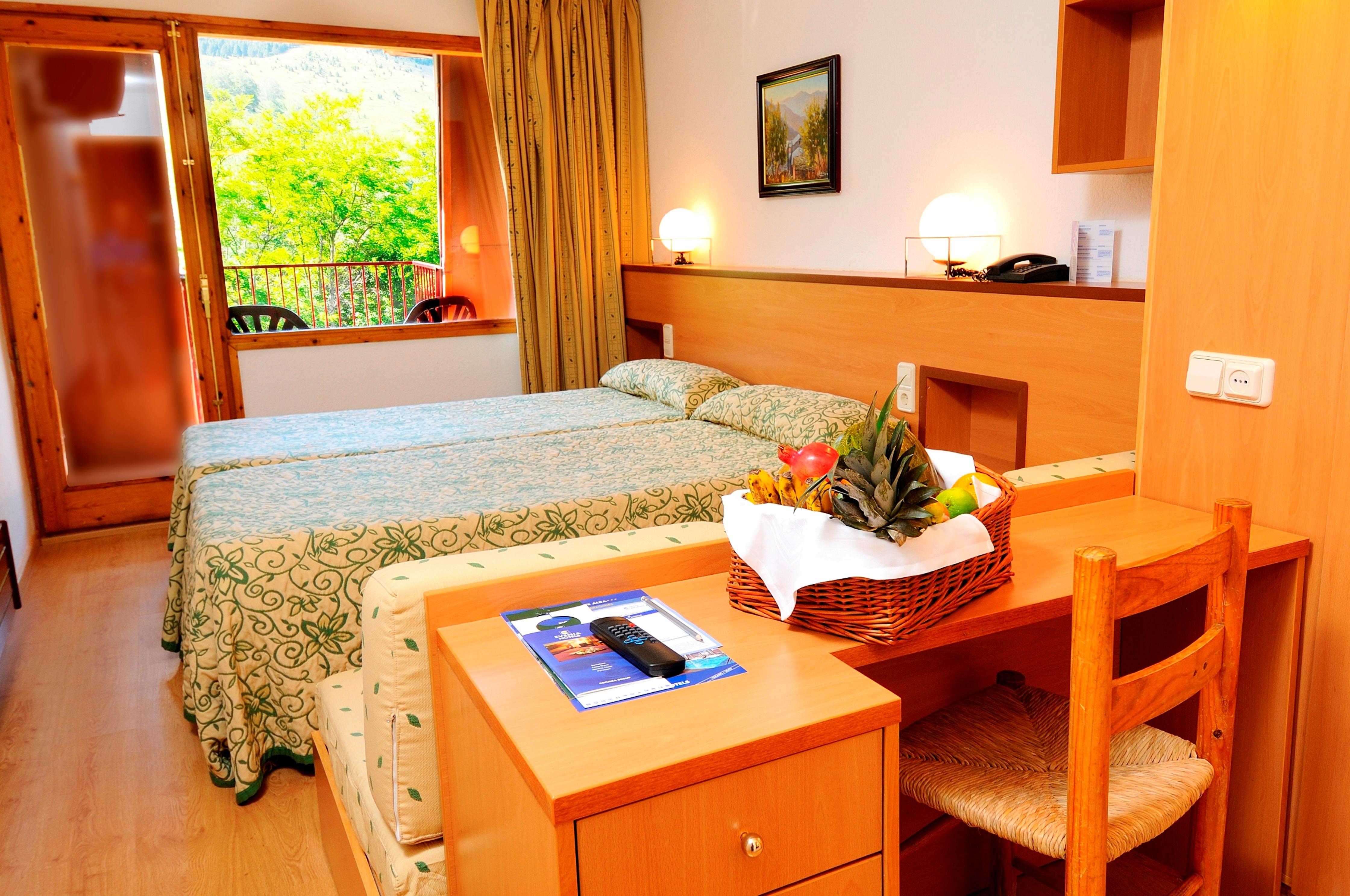 Evenia Monte Alba Hotel Серлер Екстериор снимка