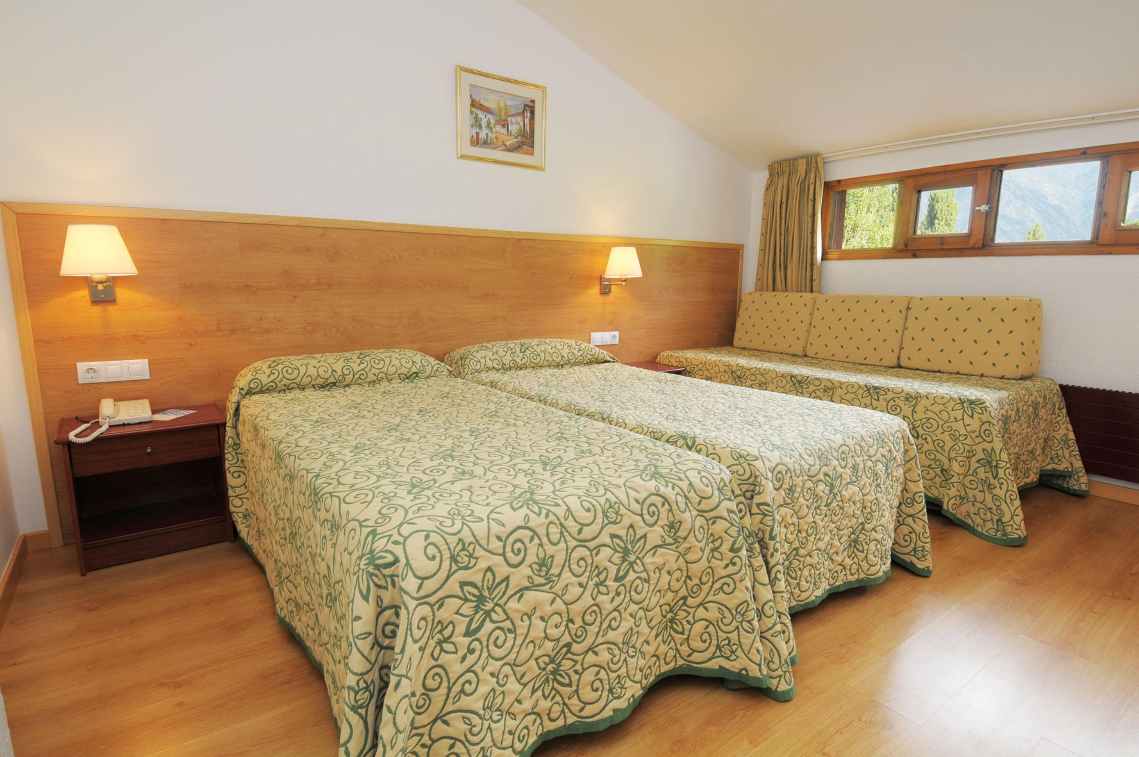 Evenia Monte Alba Hotel Серлер Екстериор снимка