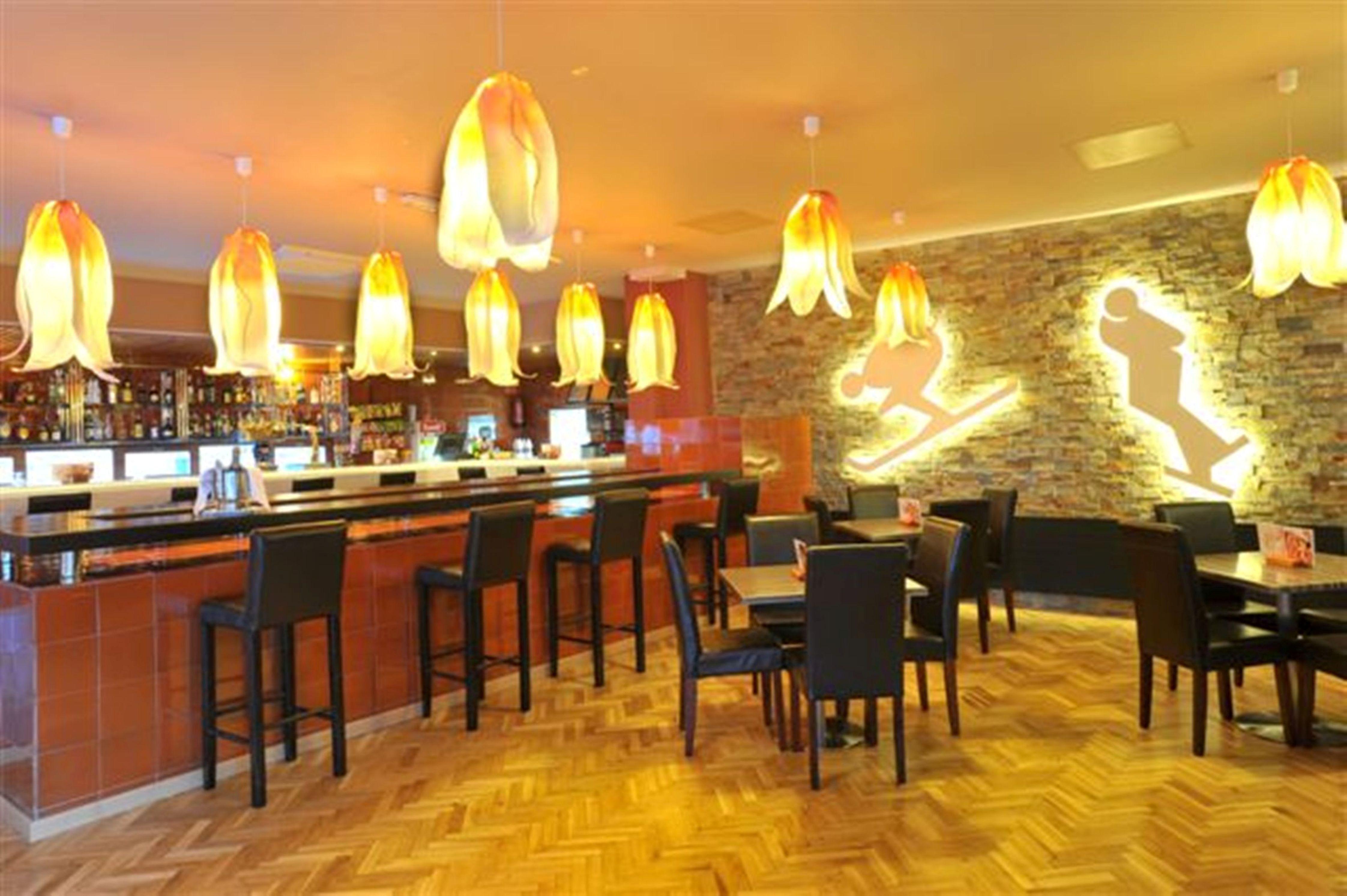 Evenia Monte Alba Hotel Серлер Екстериор снимка