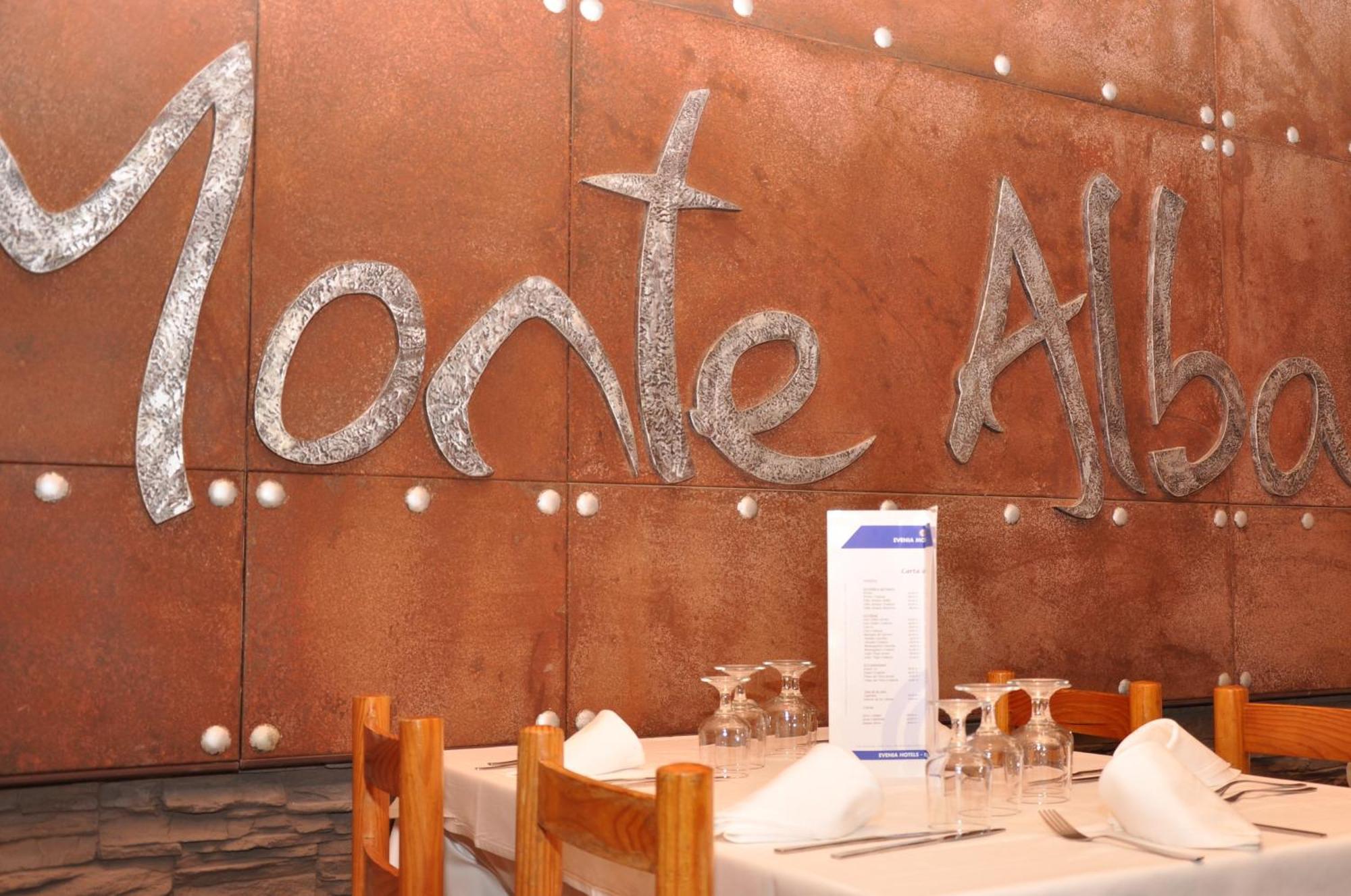 Evenia Monte Alba Hotel Серлер Екстериор снимка