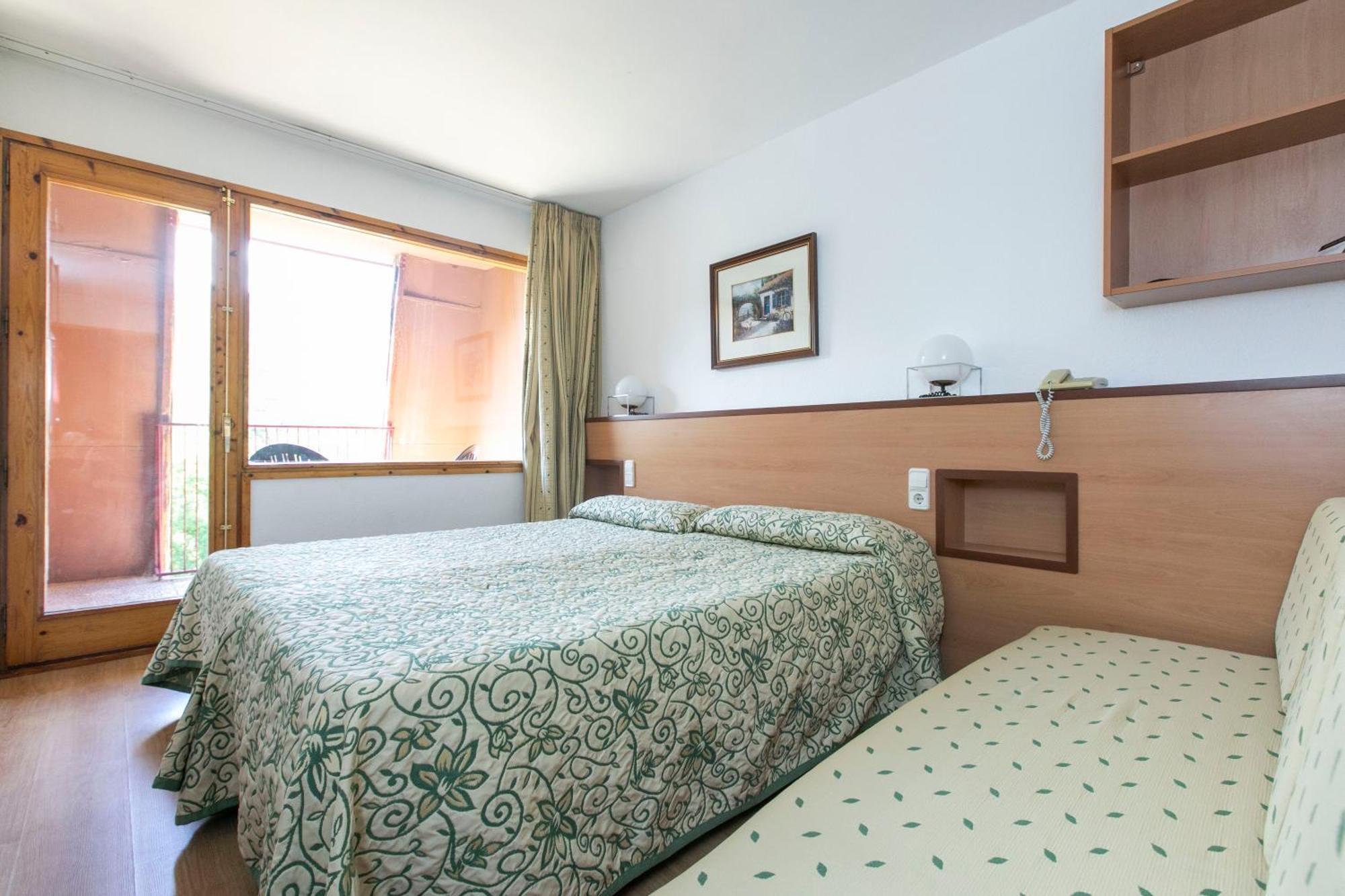 Evenia Monte Alba Hotel Серлер Екстериор снимка