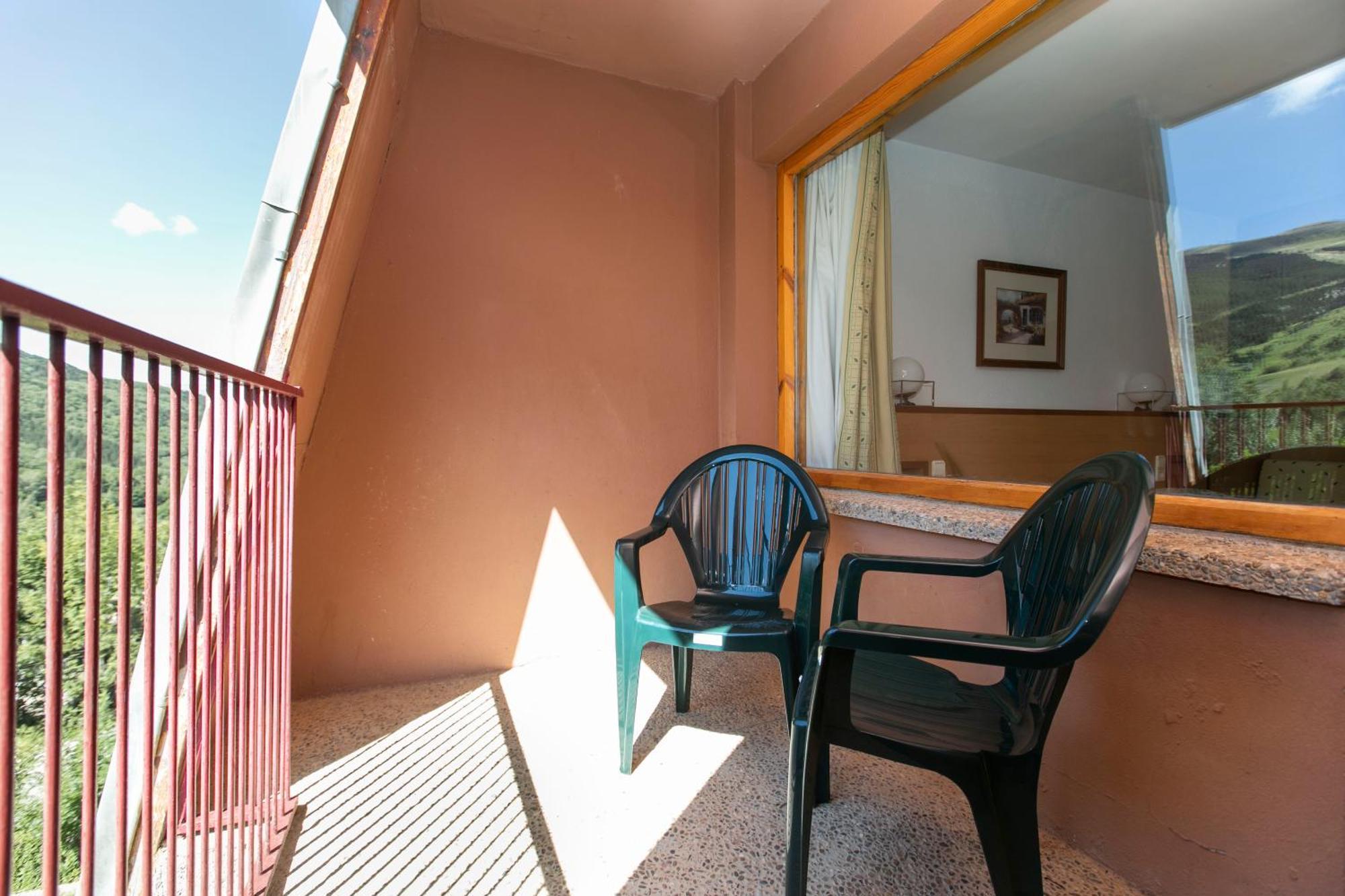 Evenia Monte Alba Hotel Серлер Екстериор снимка