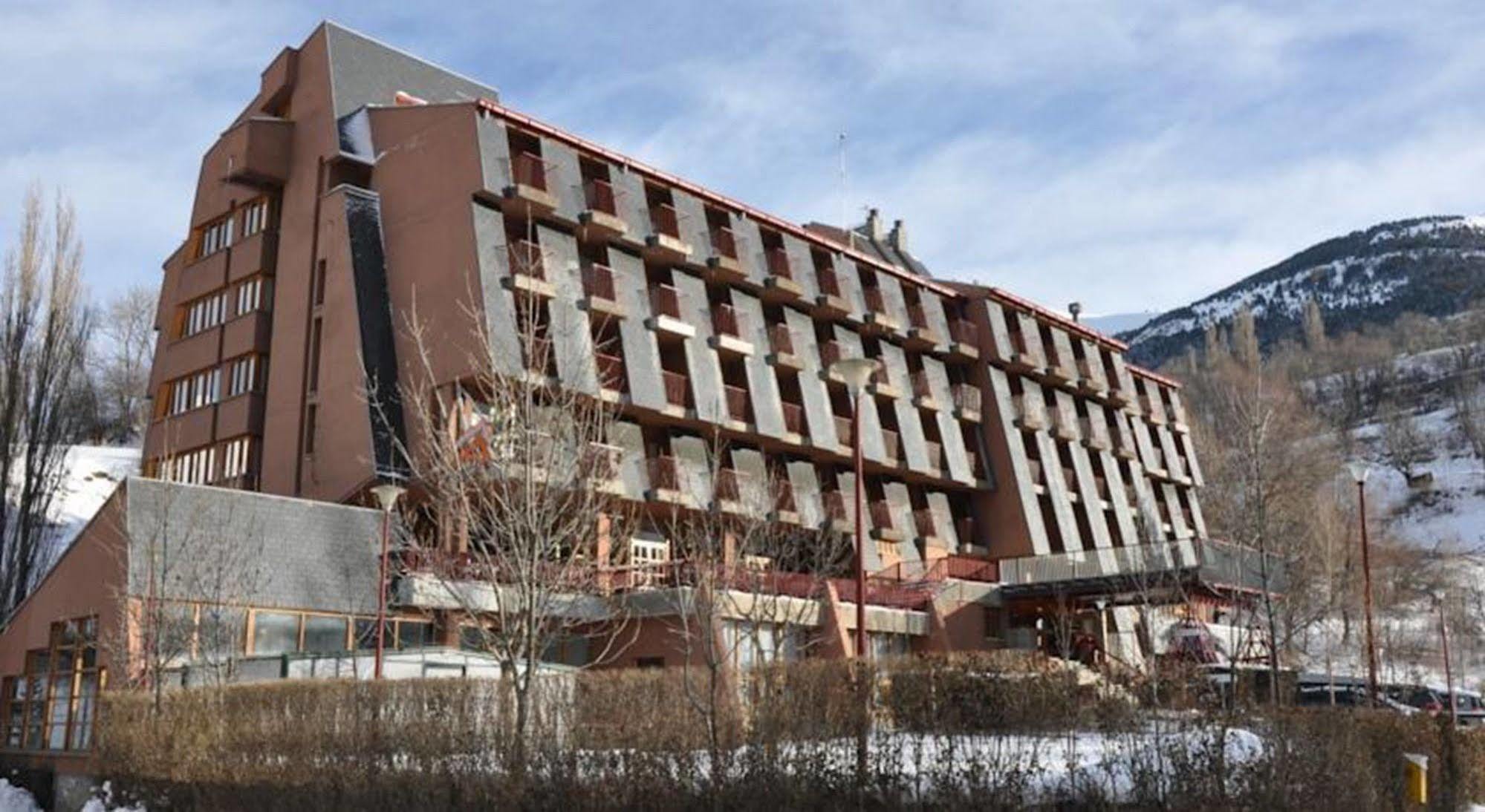 Evenia Monte Alba Hotel Серлер Екстериор снимка