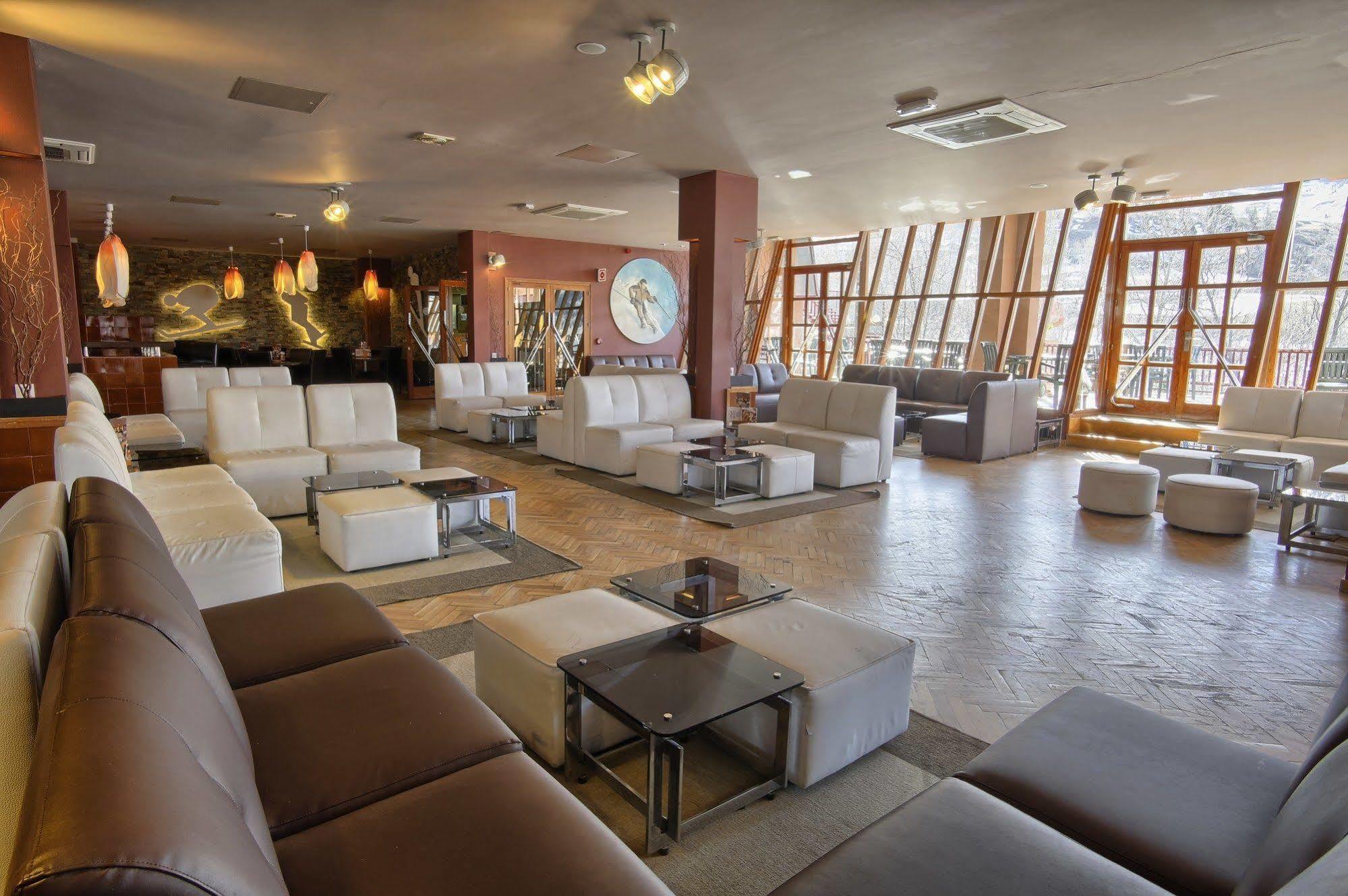Evenia Monte Alba Hotel Серлер Екстериор снимка